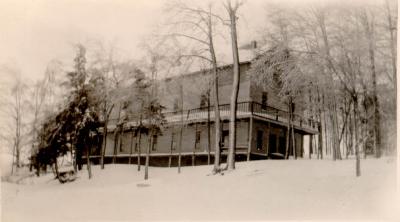 http_chronicle.tadl.org_history_import_Images_032_7274