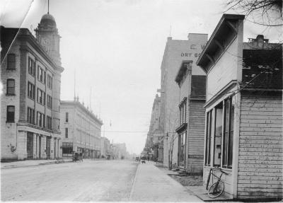 http_chronicle.tadl.org_history_import_Images_042_91206061049
