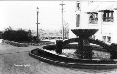 http_chronicle.tadl.org_history_import_Images_001_103601051104