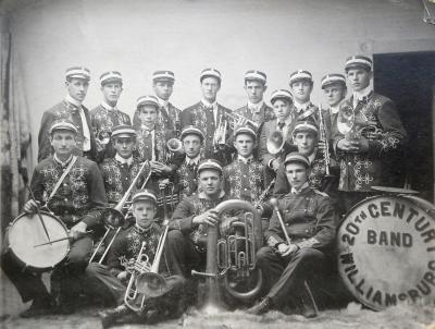 http_chronicle.tadl.org_history_import_Images_009_1530