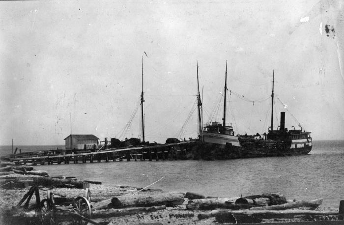 http_chronicle.tadl.org_history_import_Images_005_124111011206