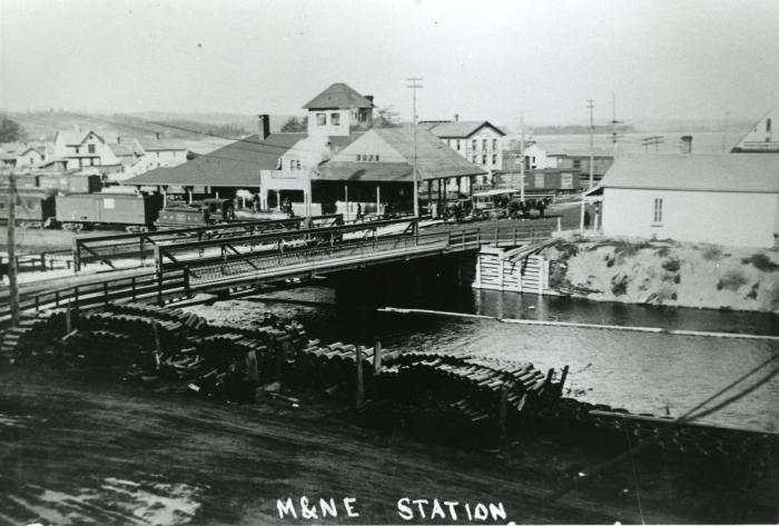 http_chronicle.tadl.org_history_import_Images_038_789111108100
