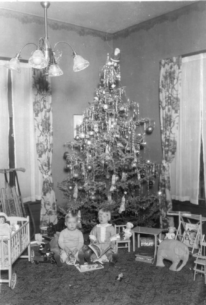 http_chronicle.tadl.org_history_import_Images_035_762080707102